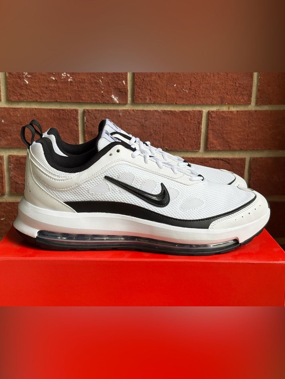 New Nike Air Max AP White Black Size 11.5 Mens Sneakers Athletic Shoes